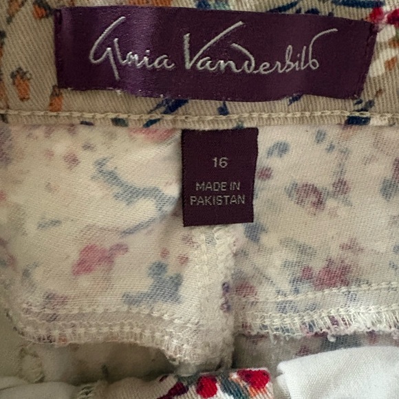 Gloria Vanderbilt Multicolor Floral Pants - Picture 2 of 6
